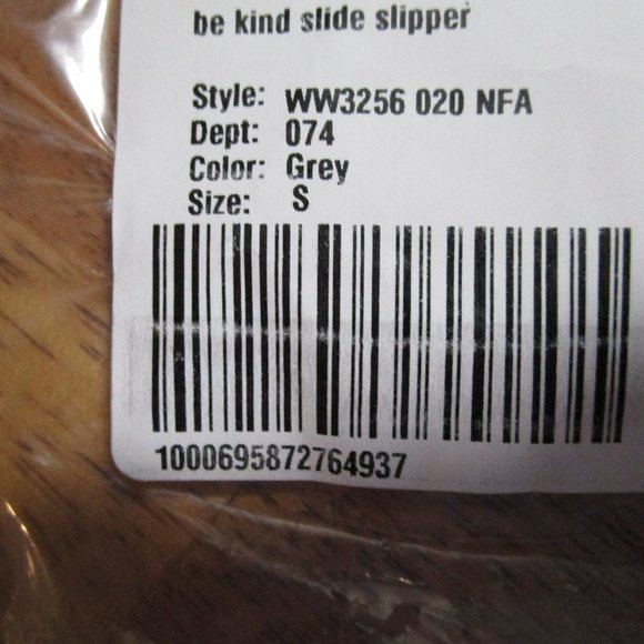 New Rae Dunn BE KIND Womens Gray Slide Slippers - Picture 5 of 16